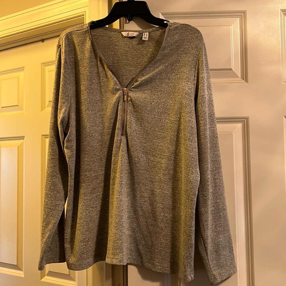 Denim & co grey shirt with gold zipper embellishment